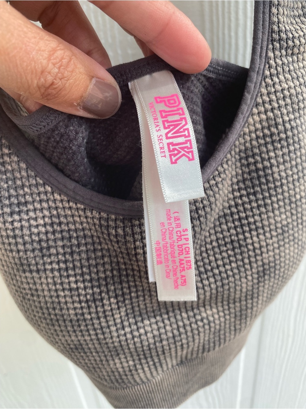 PINK Victoria’s Secret Seamless Sports Bra – Size Small